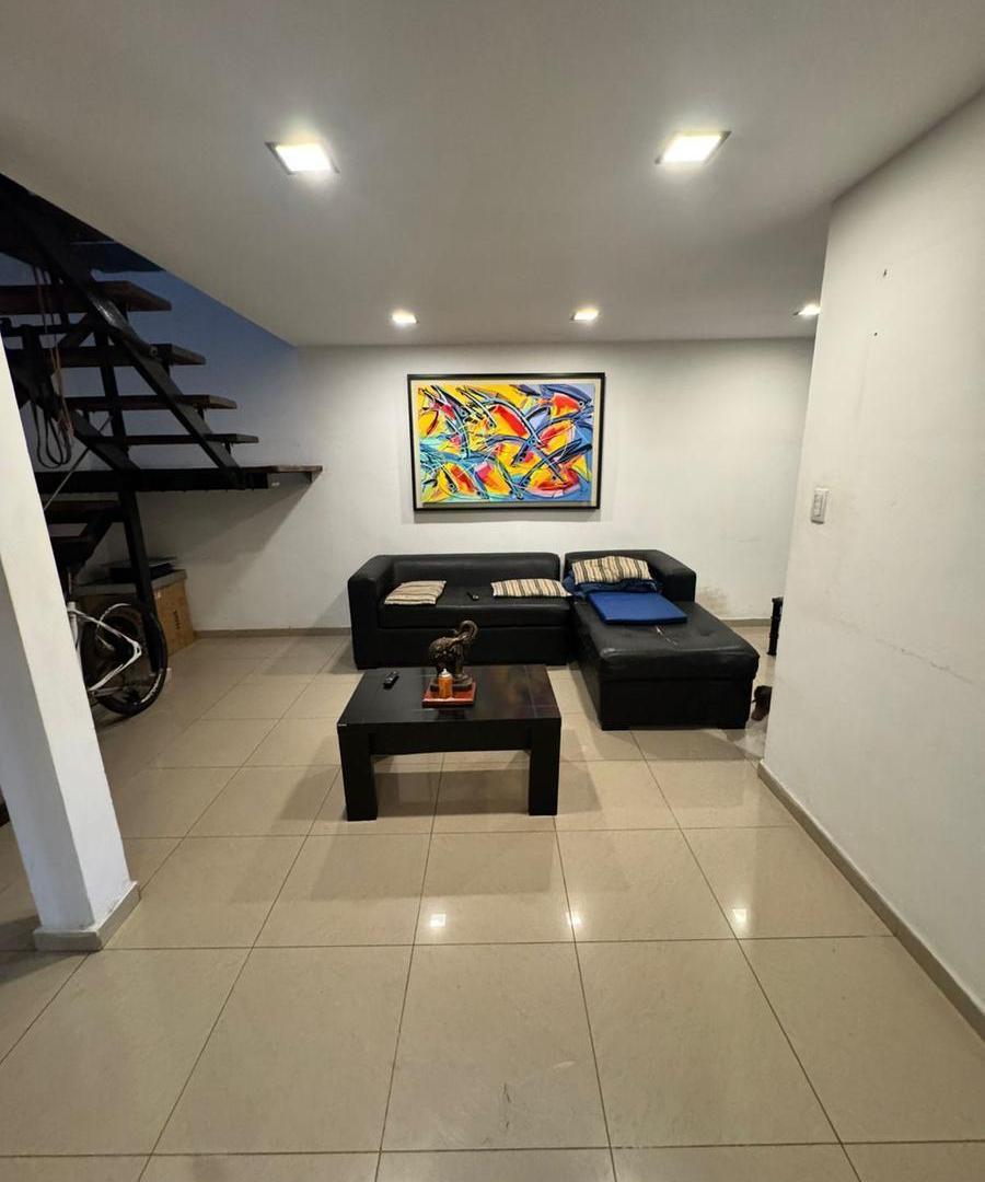 Foto de Casa 4 dor c/ patio - Jardín, imagen 1