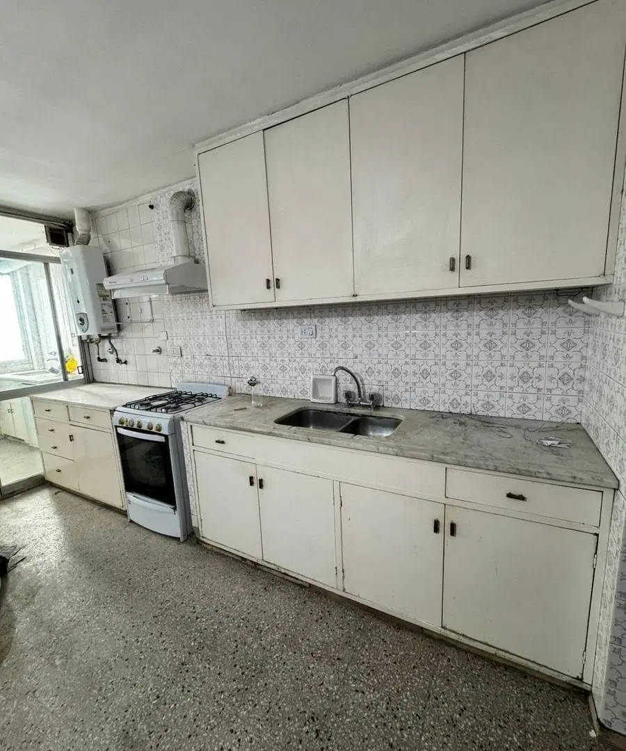 Depto 3 dor c/ balcón - Centro 5