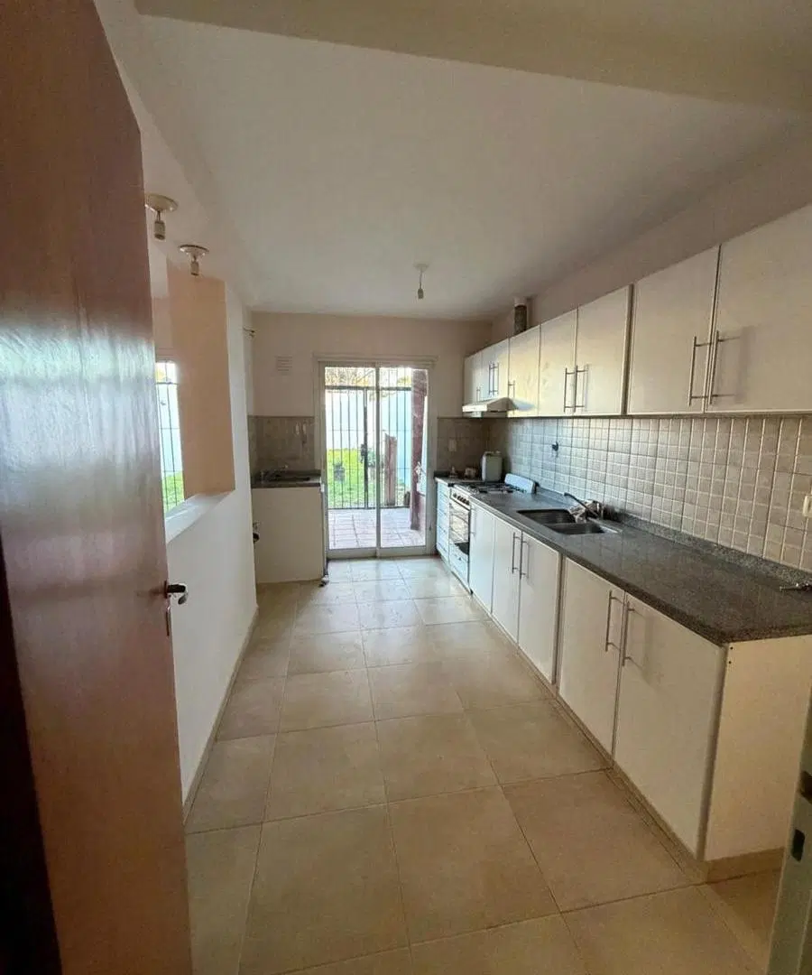 En venta: Duplex c/patio, 3 dor - Jardin de los Boulevares 2
