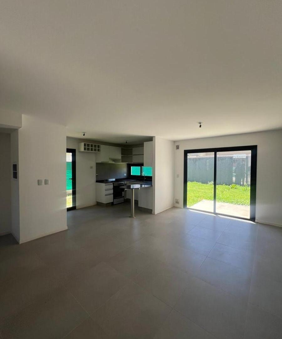 Foto de Duplex a estrenar! CON FINANCIACION- Tejas del Sur 2, imagen 2