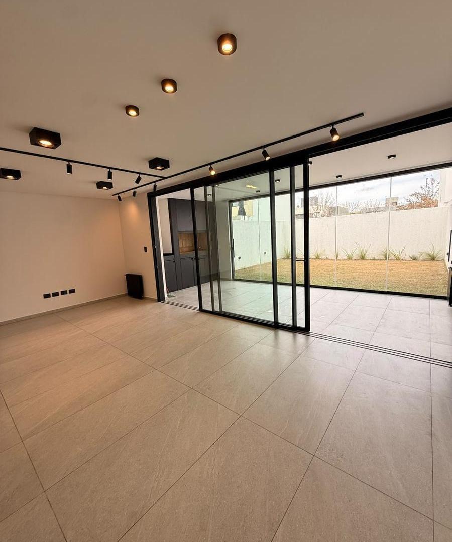 Foto de Duplex de categoría - Greenville 2, imagen 2