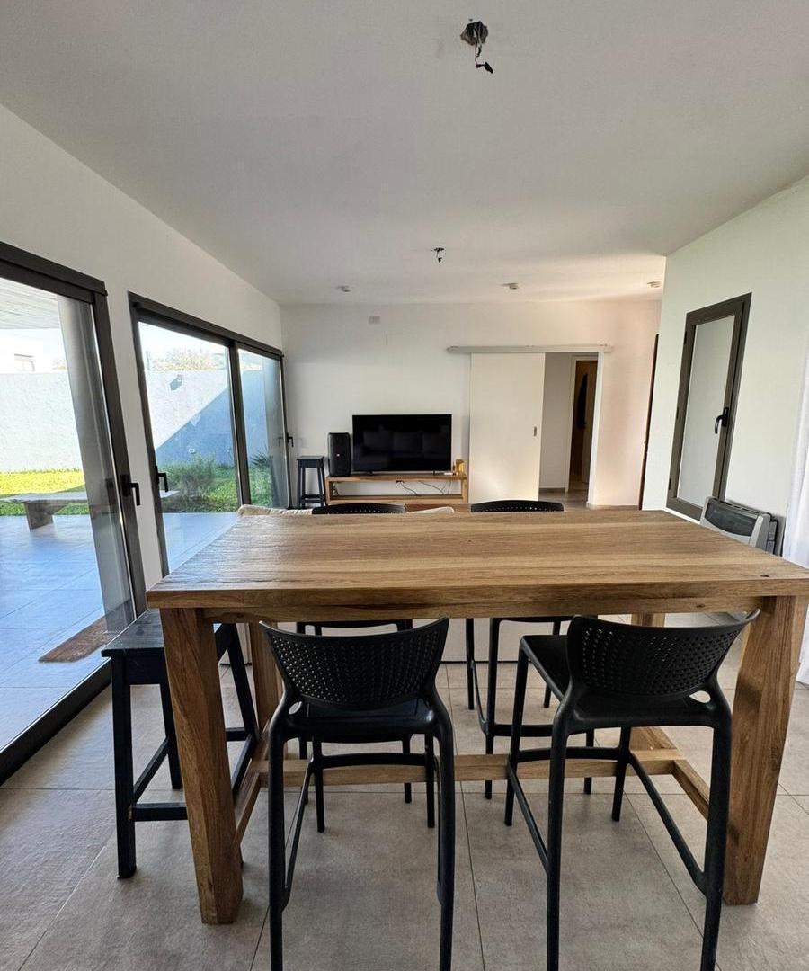 Foto de Casa 2 dor c/ gran patio y cochera - Mansos del Sur, imagen 5