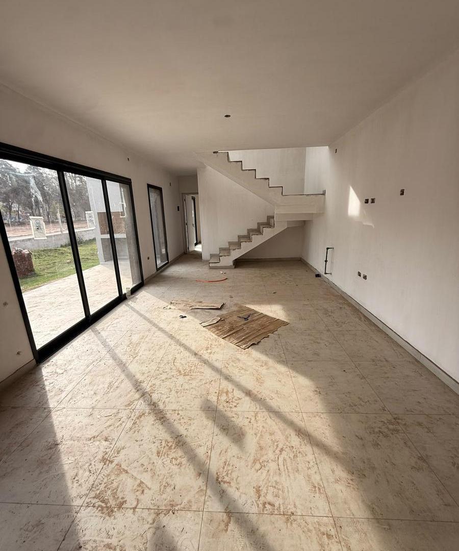 Foto de Duplex a estrenar - 3 dor - Celso Barrios 3610, imagen 2