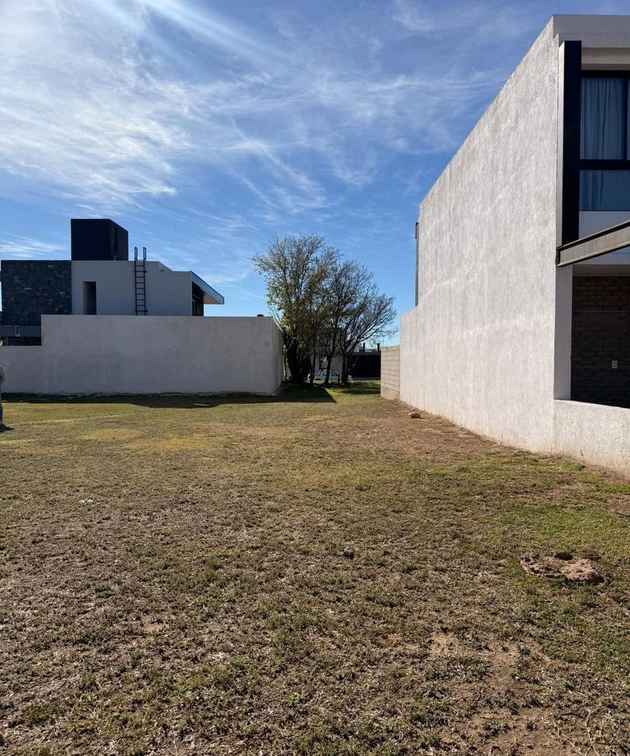 Foto de Lote Apto Dúplex - Distrito Sur, imagen 2