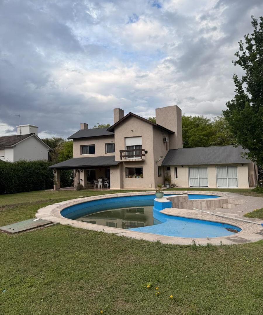 Foto de Casa en venta - Country Los Algarrobos, imagen 1