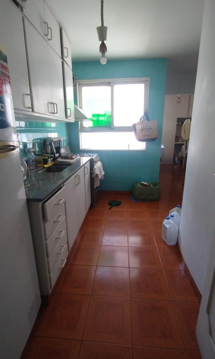 Foto de Departamento cuatro Ambientes con balcón | Almagro | Venta | Luminoso y, imagen 3