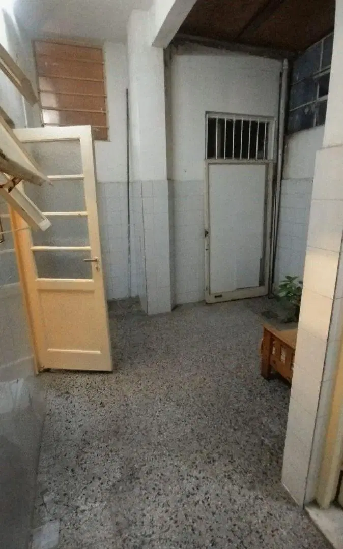 Dos Ambientes con Dependencia y Patio Propio al Frente en Almagro, Venta DISPONIBLE 4