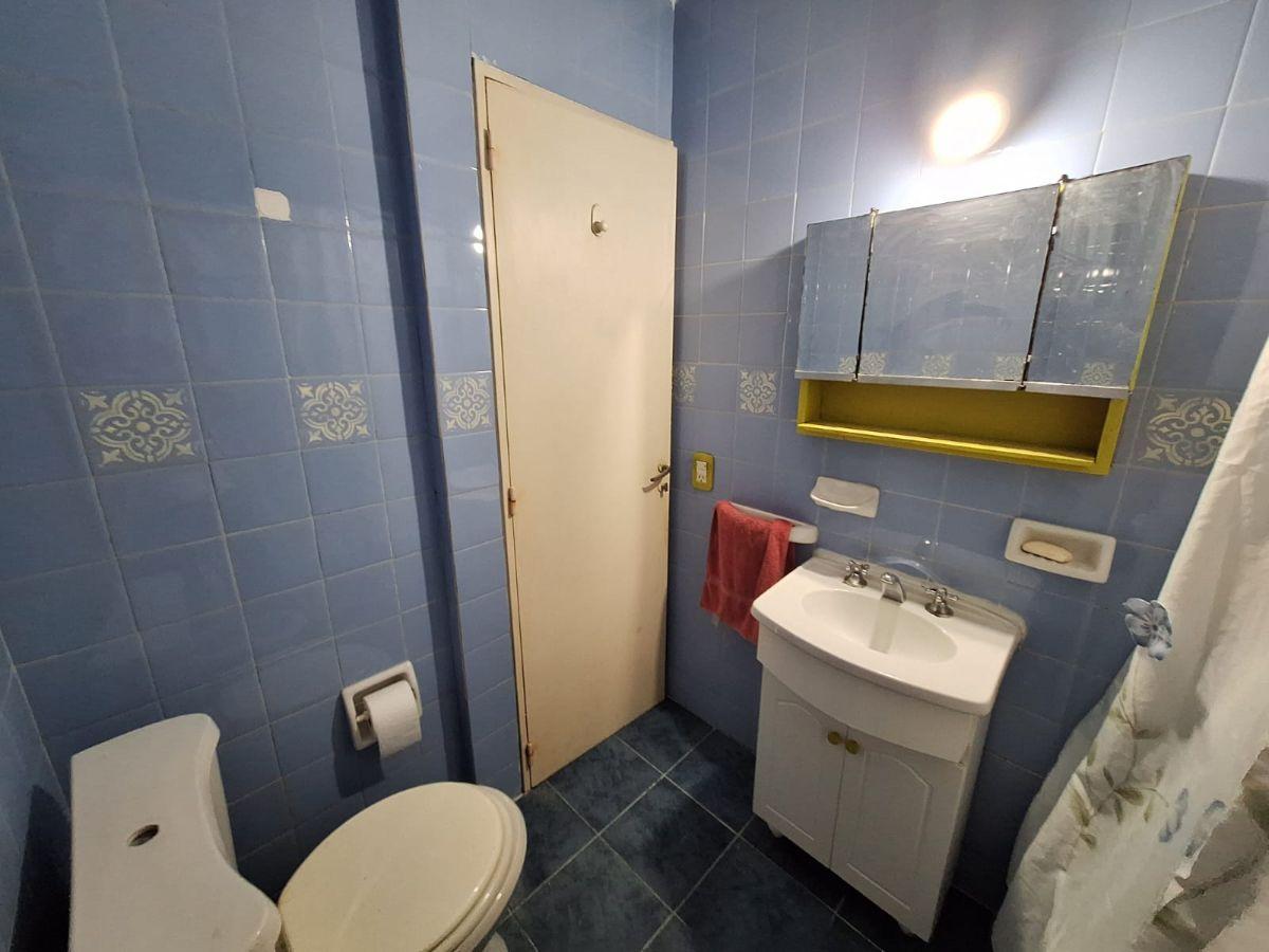 Foto de Dos Ambientes Amoblado y Equipado con Balcon, Lavarropas y Aire, imagen 3
