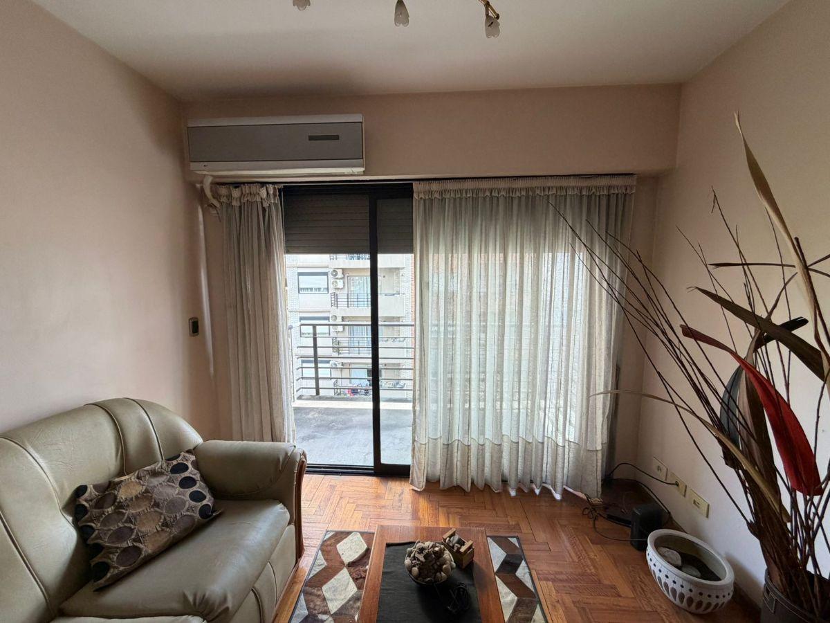 Foto de Departamento Dos Ambientes con Balcón al Frente en Villa Crespo, imagen 1
