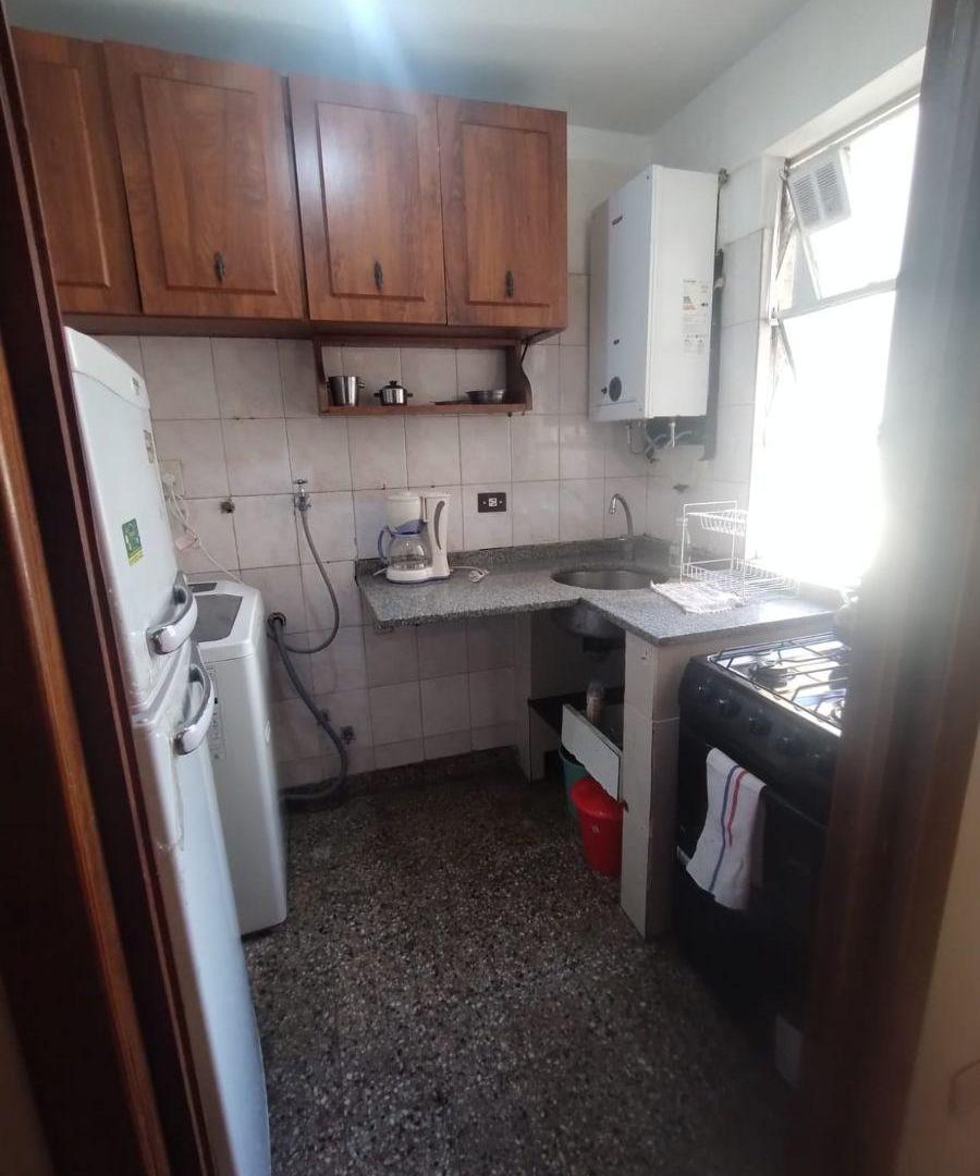 Foto de Departamento Dos Ambientes En Almagro Con Balcones Franceses, Aire, imagen 1
