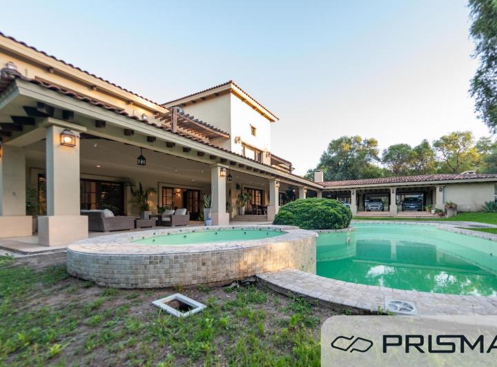 Casa Premium - 4 dorm - El Bosque 2