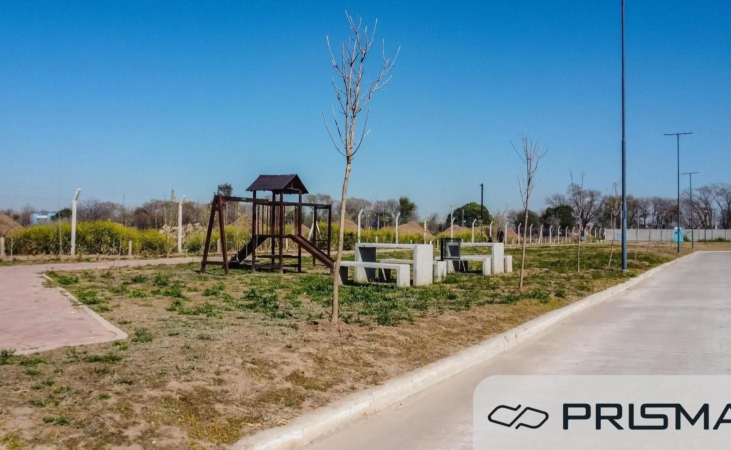 Lote- 360m2 FONDO NORTE- Distrito Sur 2