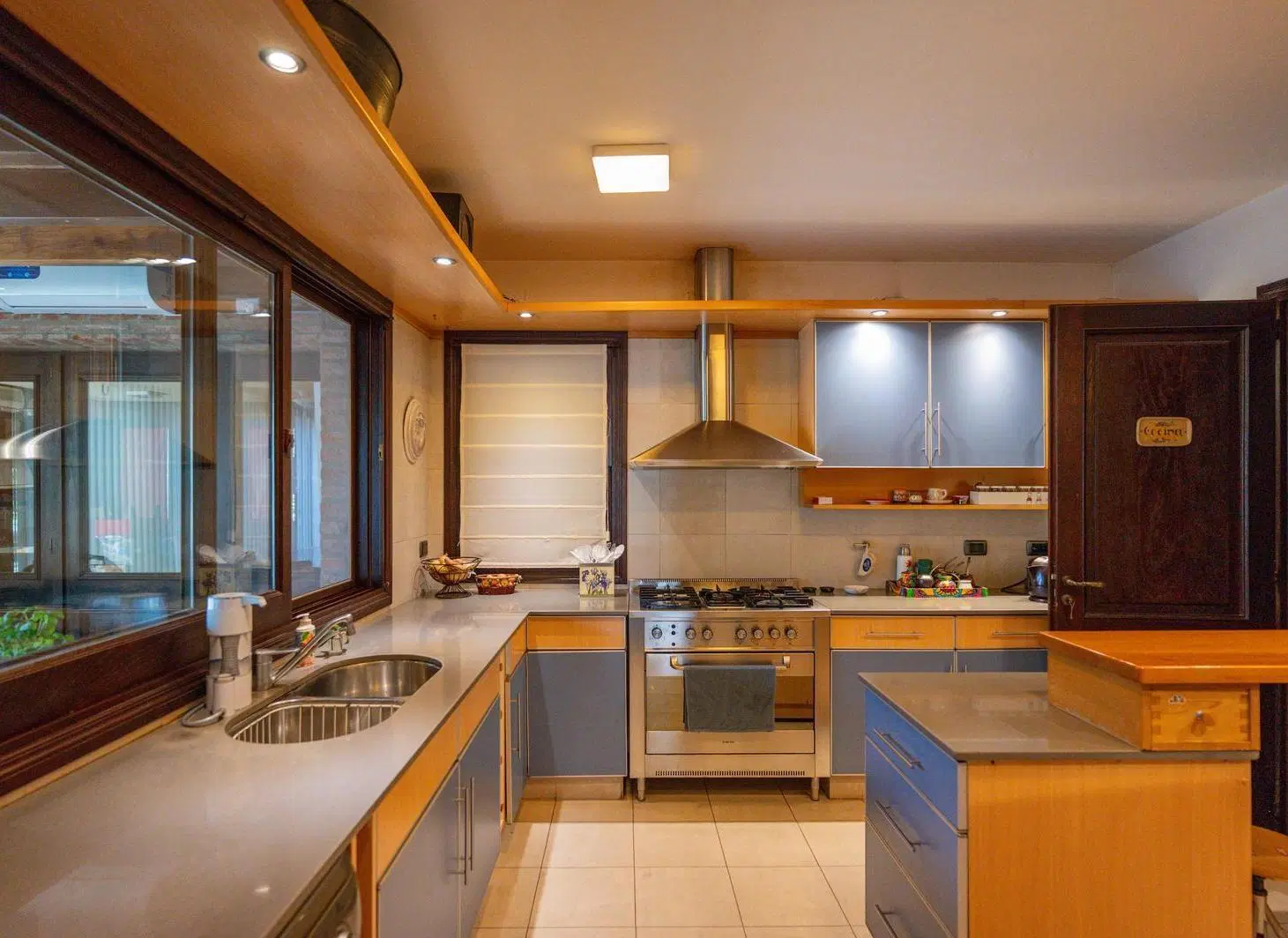 CASA-4 DORM-JOCKEY CLUB OCUPA DOS LOTES 4