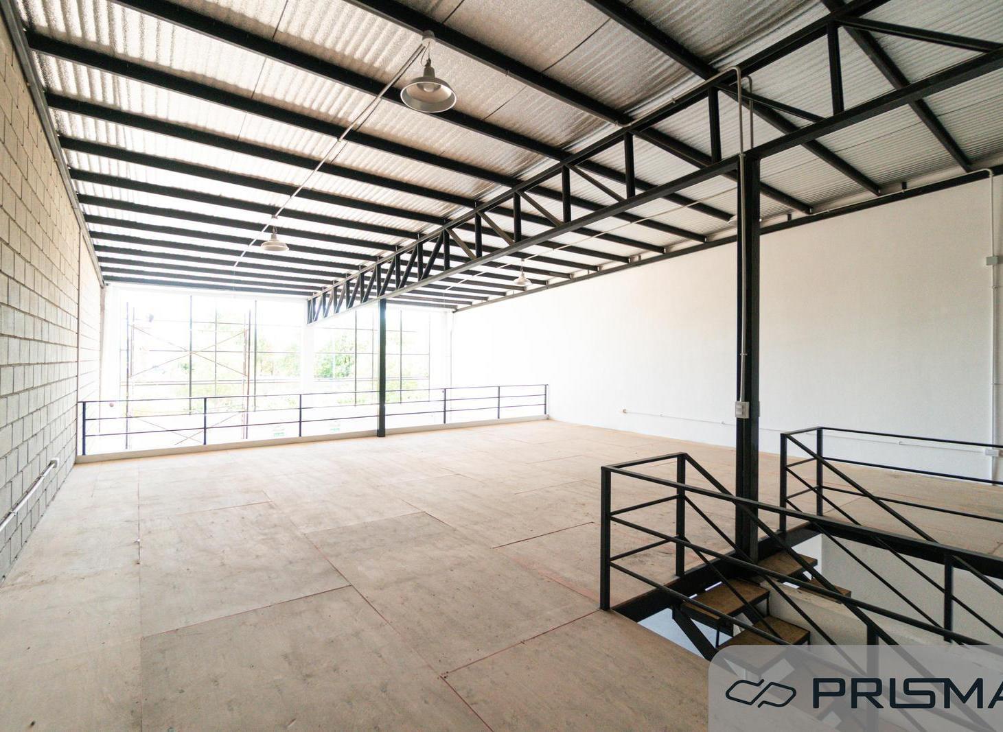 Foto de Local-140m2 TOTALES- miradores de manantiales, imagen 4