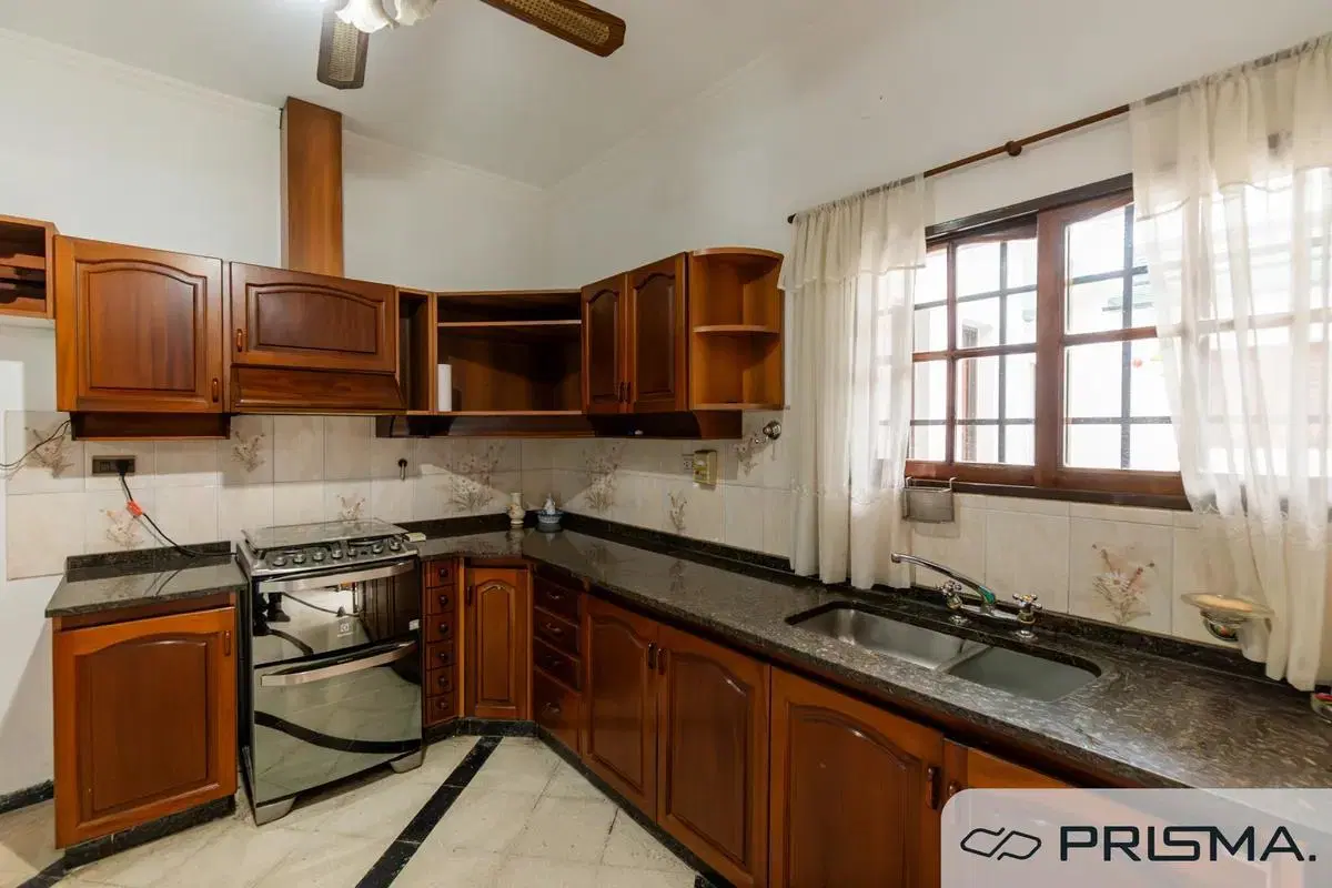 CASA-3 DORM- GUEMES 4