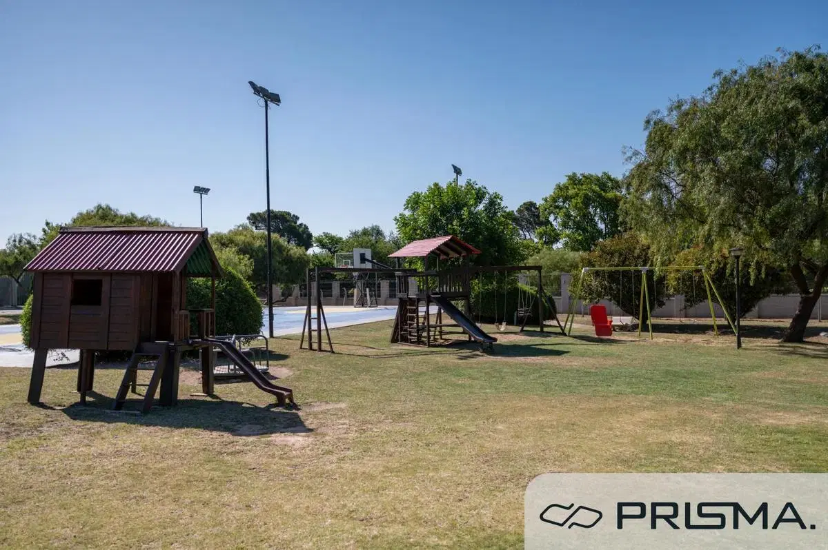 LOTE CENTRAL FONDO NORTE-1000M2-MANANTIALES COUNTRY 5