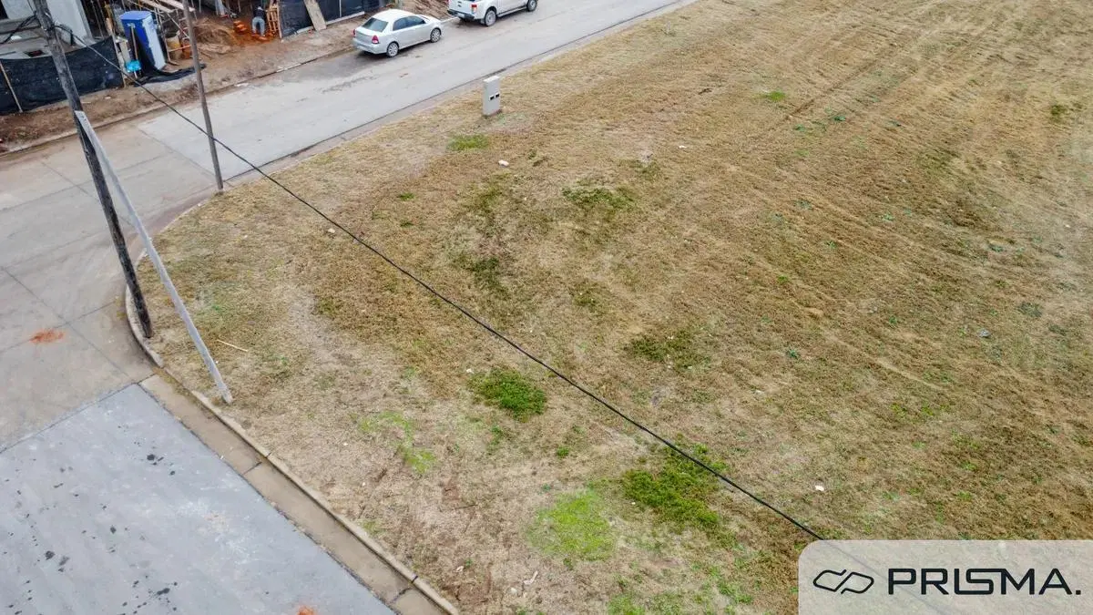 LOTE-300M2-CAMPOS DE MANANTIALES 5