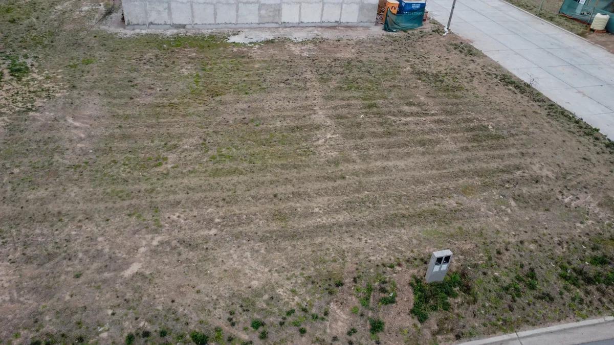 Foto de LOTE - 337 M2 - CAMPOS DE MANANTIALES, imagen 2