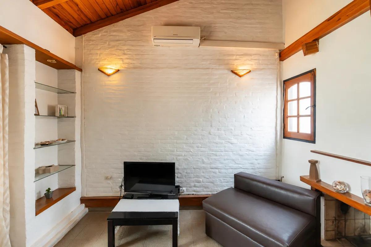 Foto de CASA - 3 DORMITORIOS - ARGÜELLO, imagen 5