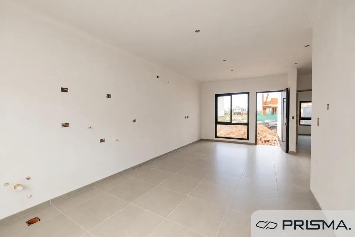 Foto de DÚPLEX - 2 DORMITORIOS - PAMPAS DE MANANTIALES, imagen 5