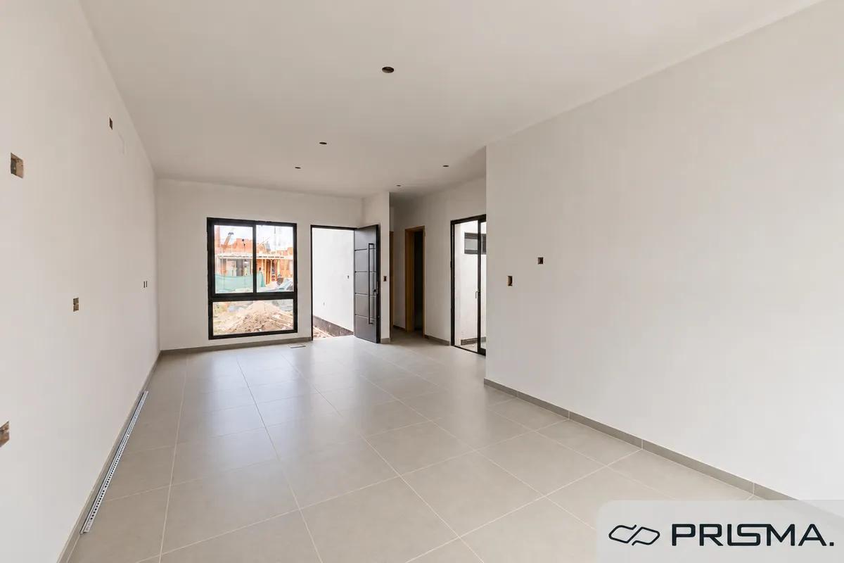 Foto de DÚPLEX - 2 DORMITORIOS - PAMPAS DE MANANTIALES, imagen 4