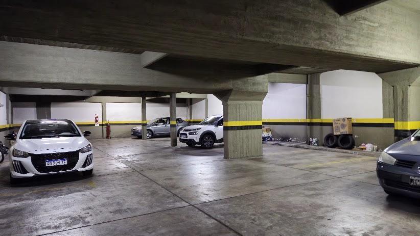 Foto de Departamento dos Ambientes refaccionado - Con Cochera, imagen 2