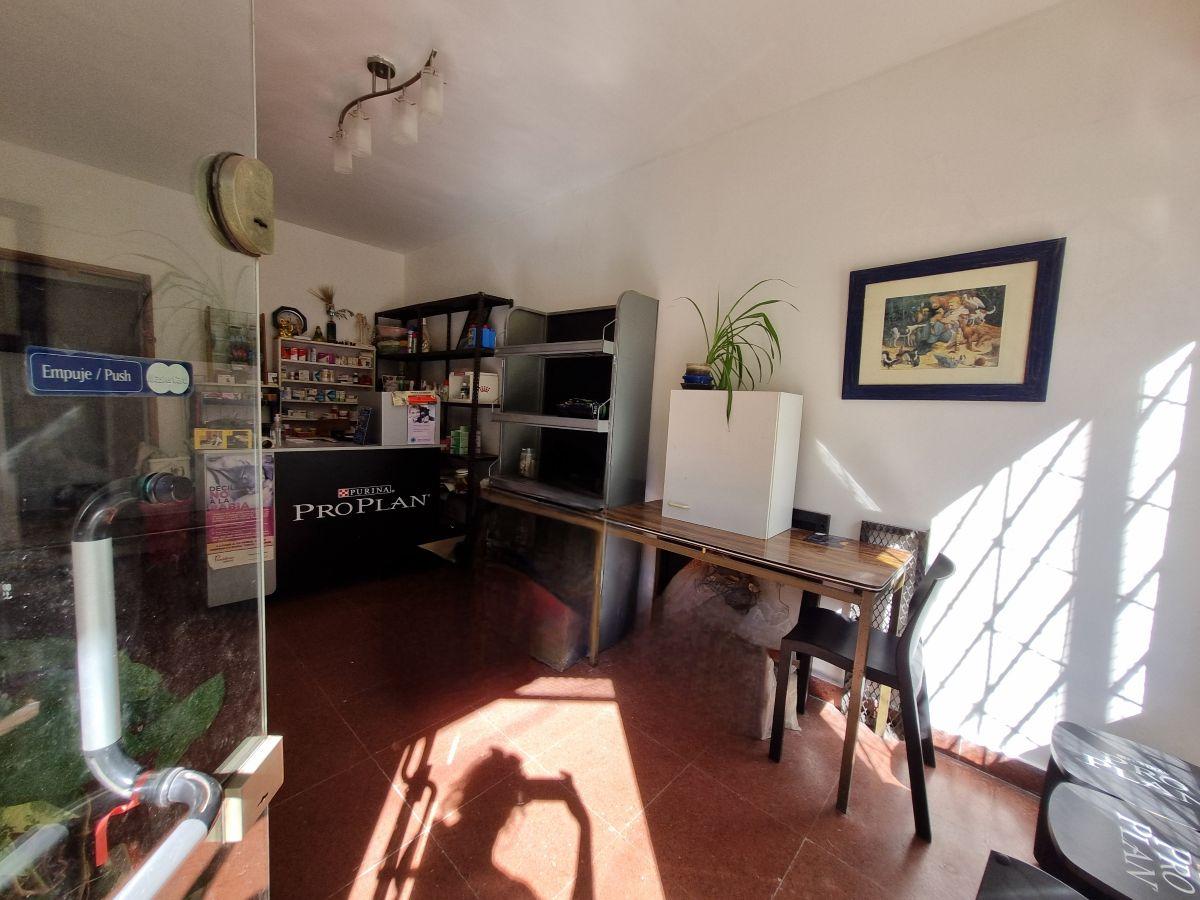 3 ambientes Planta baja al frente, entrada independiente. Apto profecional