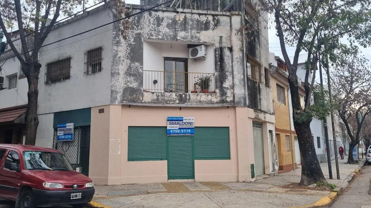 Casa 5 amb con terraza en esquina con local 5