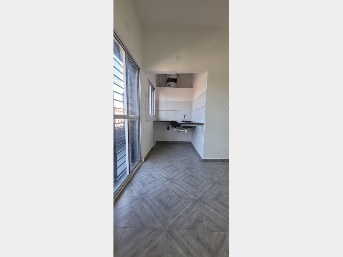 Foto de Departamento en Alquiler en La Tablada, imagen 2