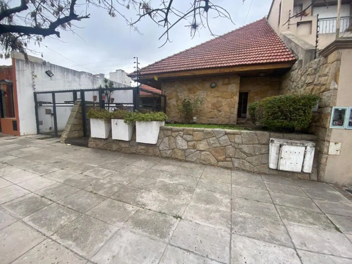 Casa  en Venta en Ramos Mejia 3