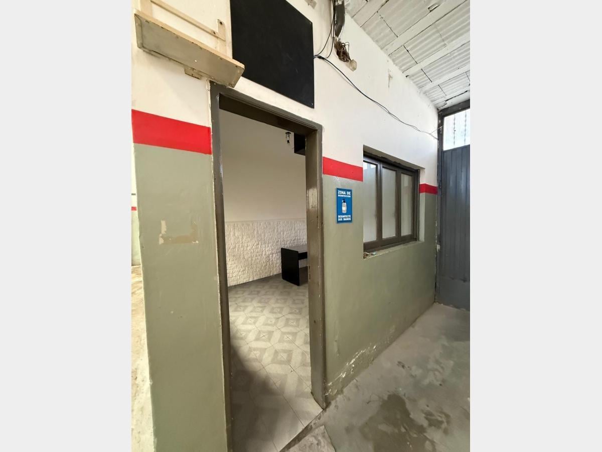 Foto de Deposito en Alquiler en Villa Luzuriaga, imagen 2
