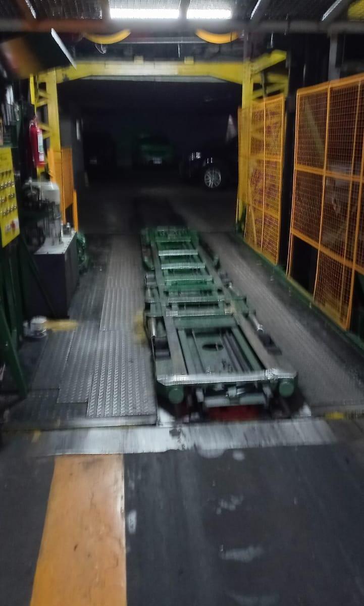 Foto de COCHERA DOBLE FIJA y CUBIERTA para 2 autos a mts Av. Libertador y Plaza, imagen 2