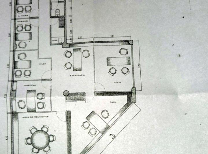 150 m2 en una planta, amoblada con una cochera fija en el edificio, 2 baños, coc