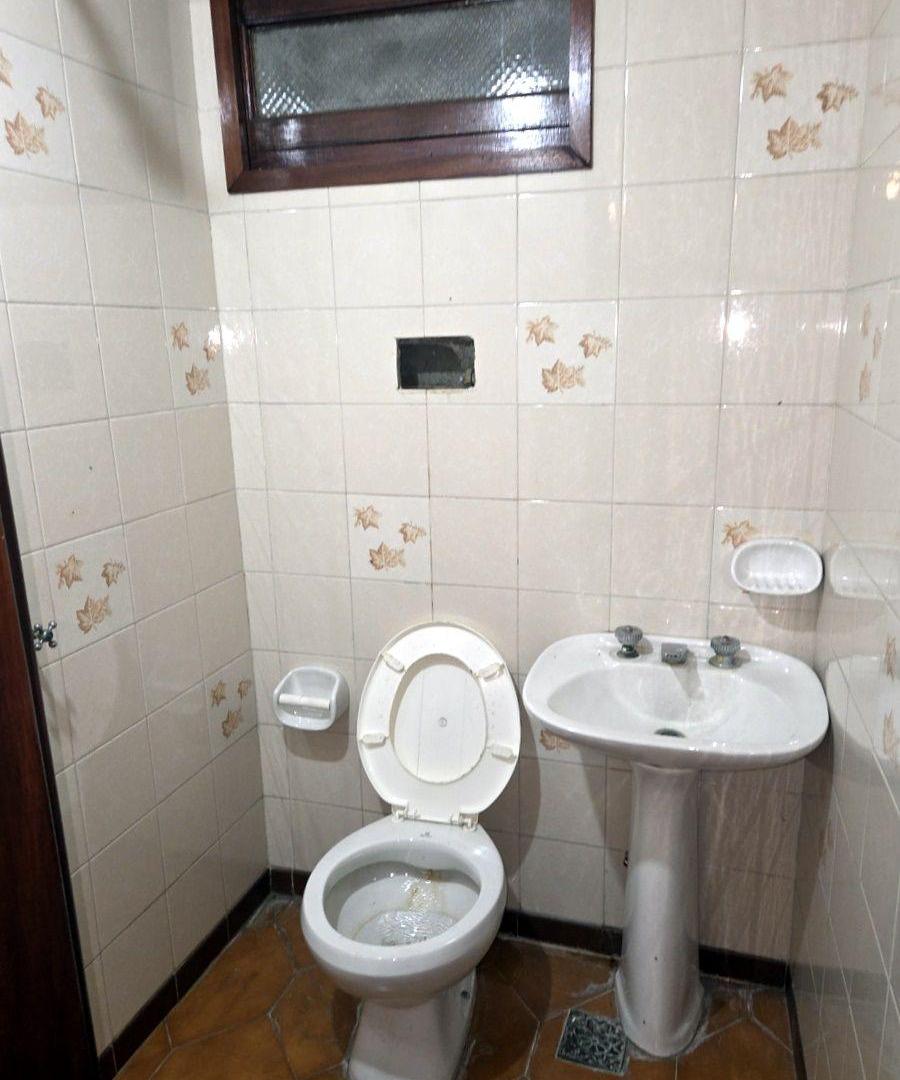 Foto de CASA EN PH CON COCHERA PROPIA Y AMPLIA TERRAZA CON QUINCHO; 2, imagen 2