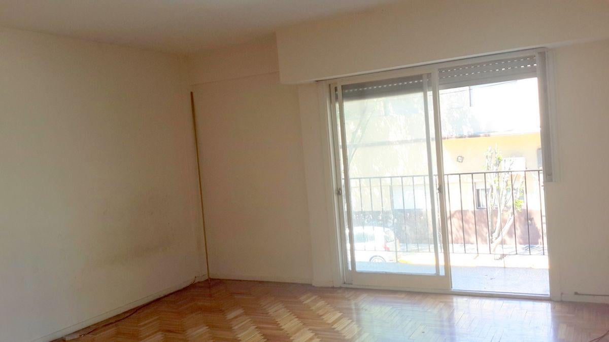 CENTRO COMERCIAL MATADEROS, PASOS AV J.B.ALBERDI 6000, 2 AMB A LA CALLE CON BALCON, BAJAS EXPENSAS