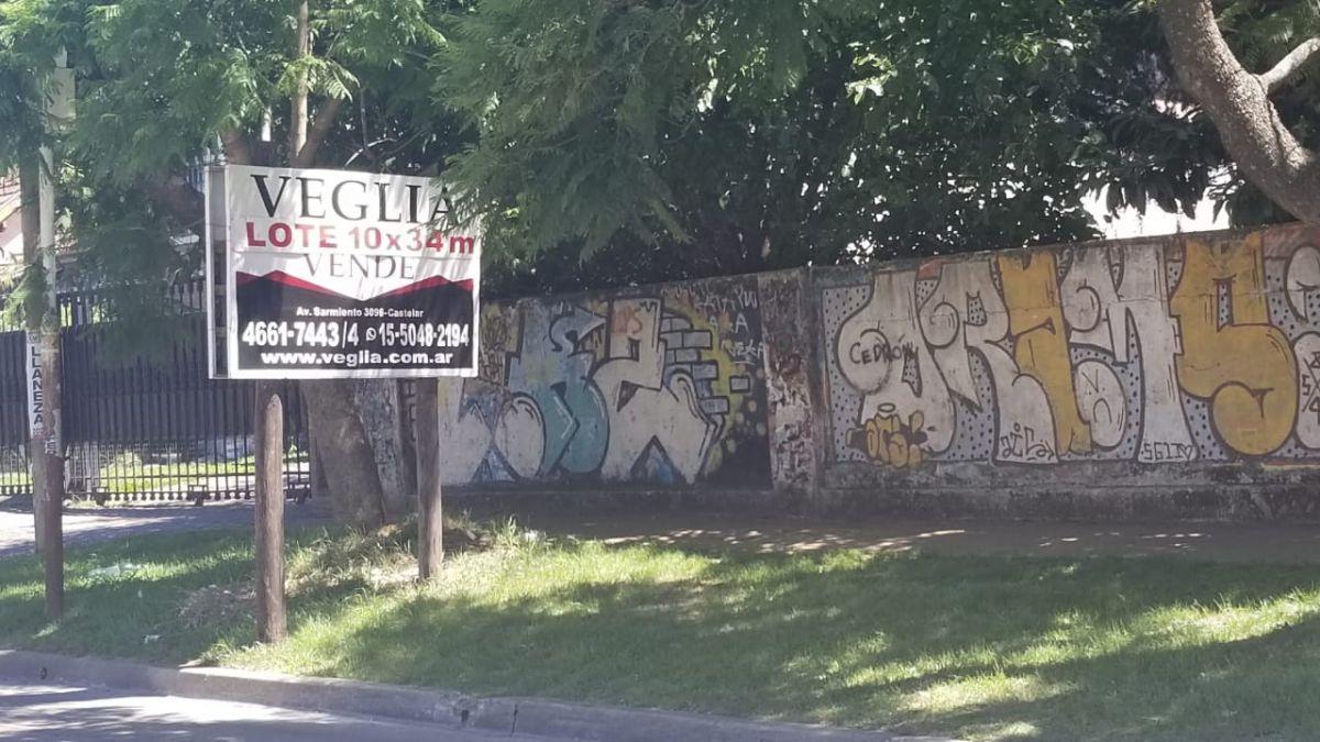 LOTE Av. Sarmiento 3115. 10 X 34. Muy Residencial.