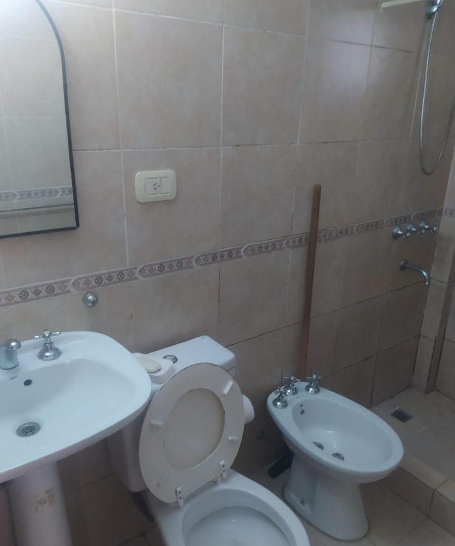 Foto de DEPARTAMENTO 2 AMBIENTES MORON SUR CON ENTRADA DE AUTO, imagen 3