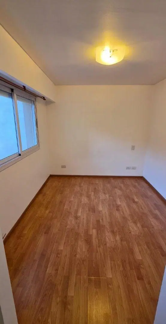 DEPARTAMENTO 2 AMBIENTES CON DORMITORIO EN SUITE, 2 BAÑOS Y COCHERA CUBIERTA. 3