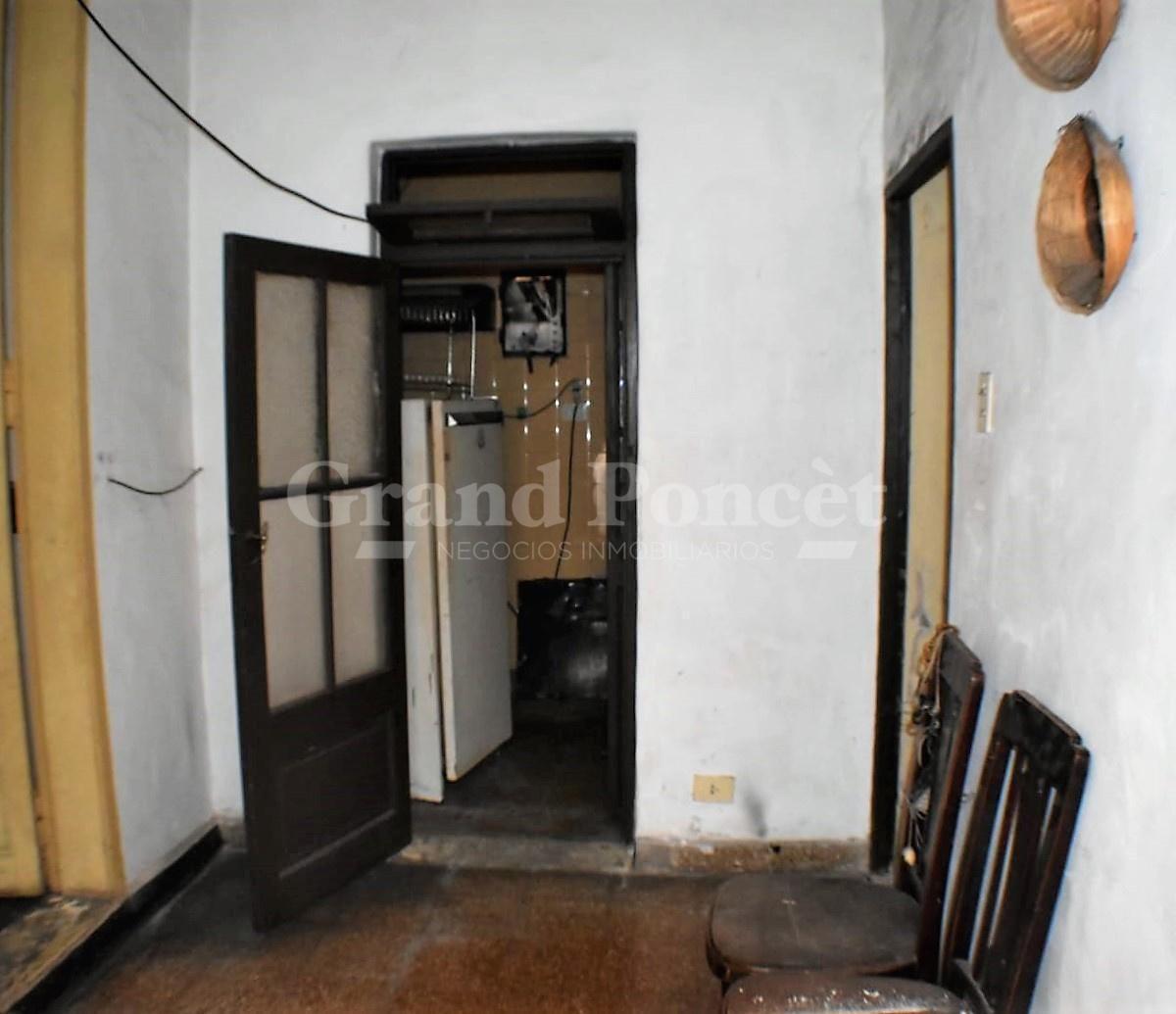 PH de 5 Ambientes con 2 Patios a Reciclar 5