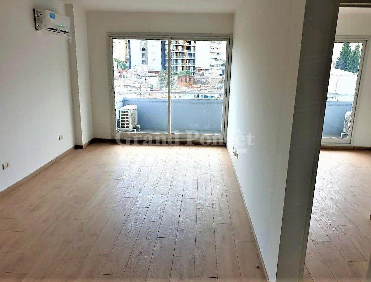 Departamento 2 Ambientes con Balcon // Se Vende con Renta 1