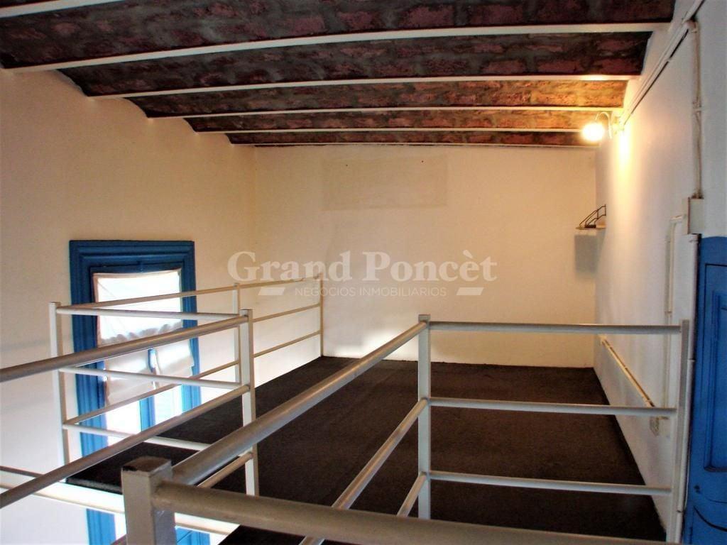 PH 3 Ambientes con Entrepiso y Balcón // Se Vende con Renta 1