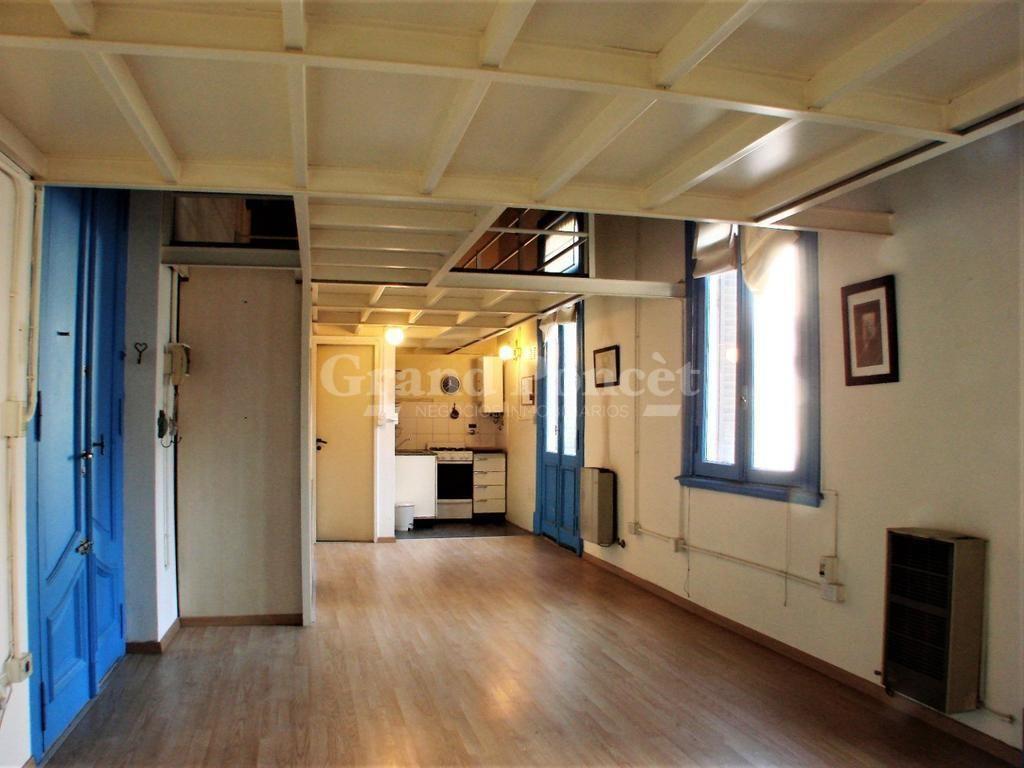 PH 3 Ambientes con Entrepiso y Balcón // Se Vende con Renta 4