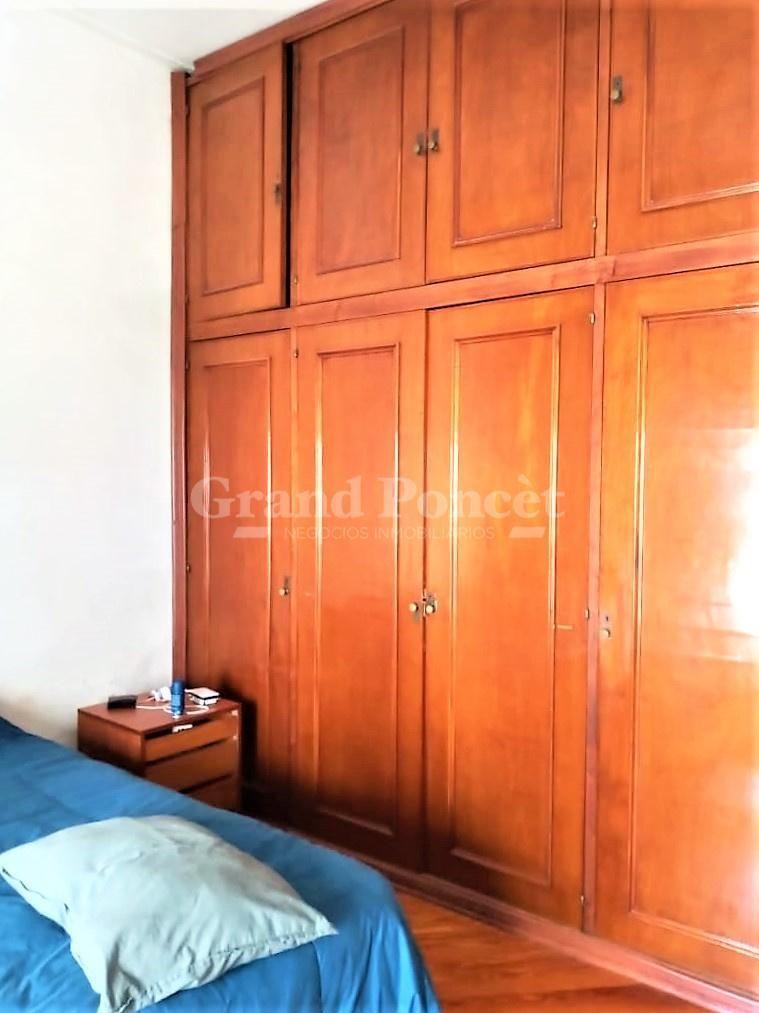 Departamento 4 Ambientes con Balcón 4