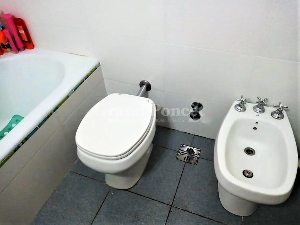 Departamento 4 Ambientes con Balcón 5