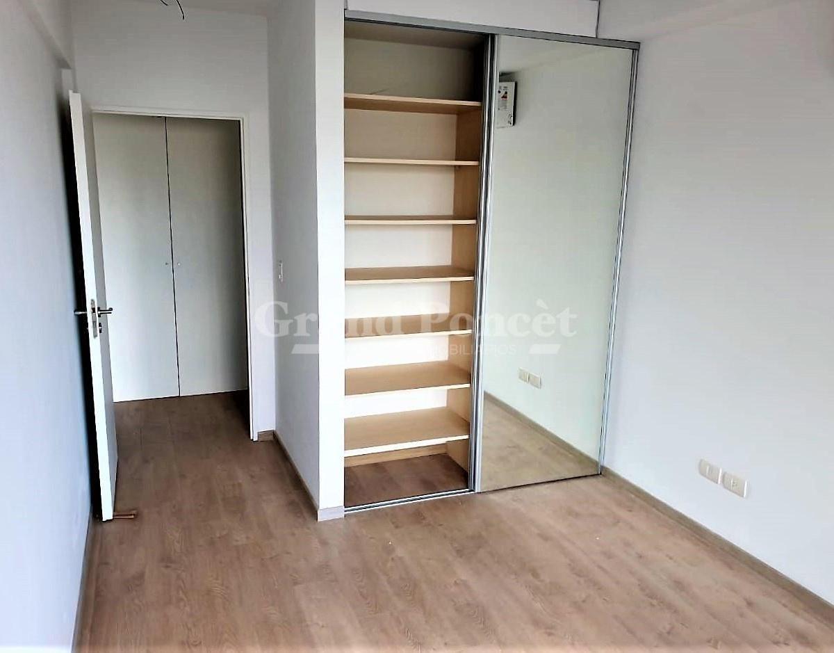 Departamento 2 Ambientes con Balcón 4