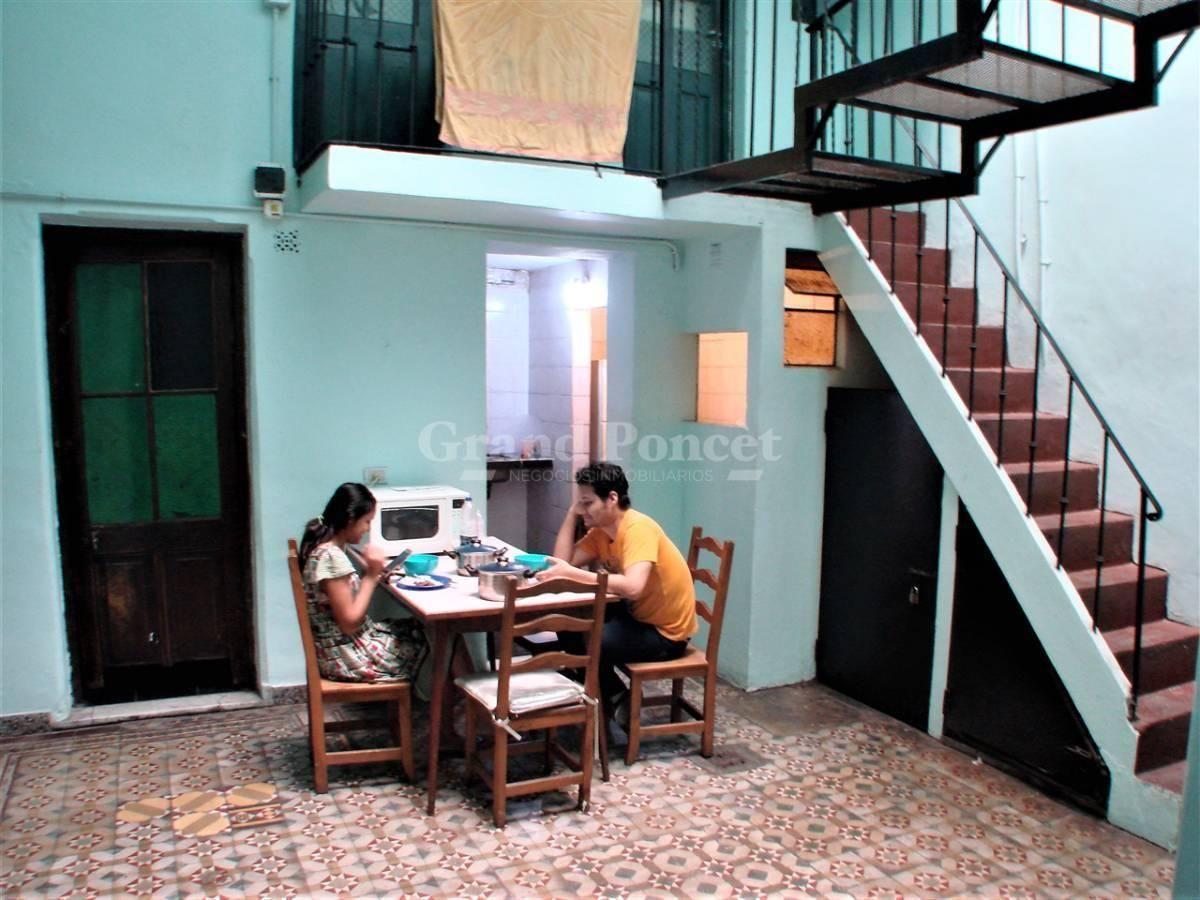 Edificio de 2 Phs en Block 3