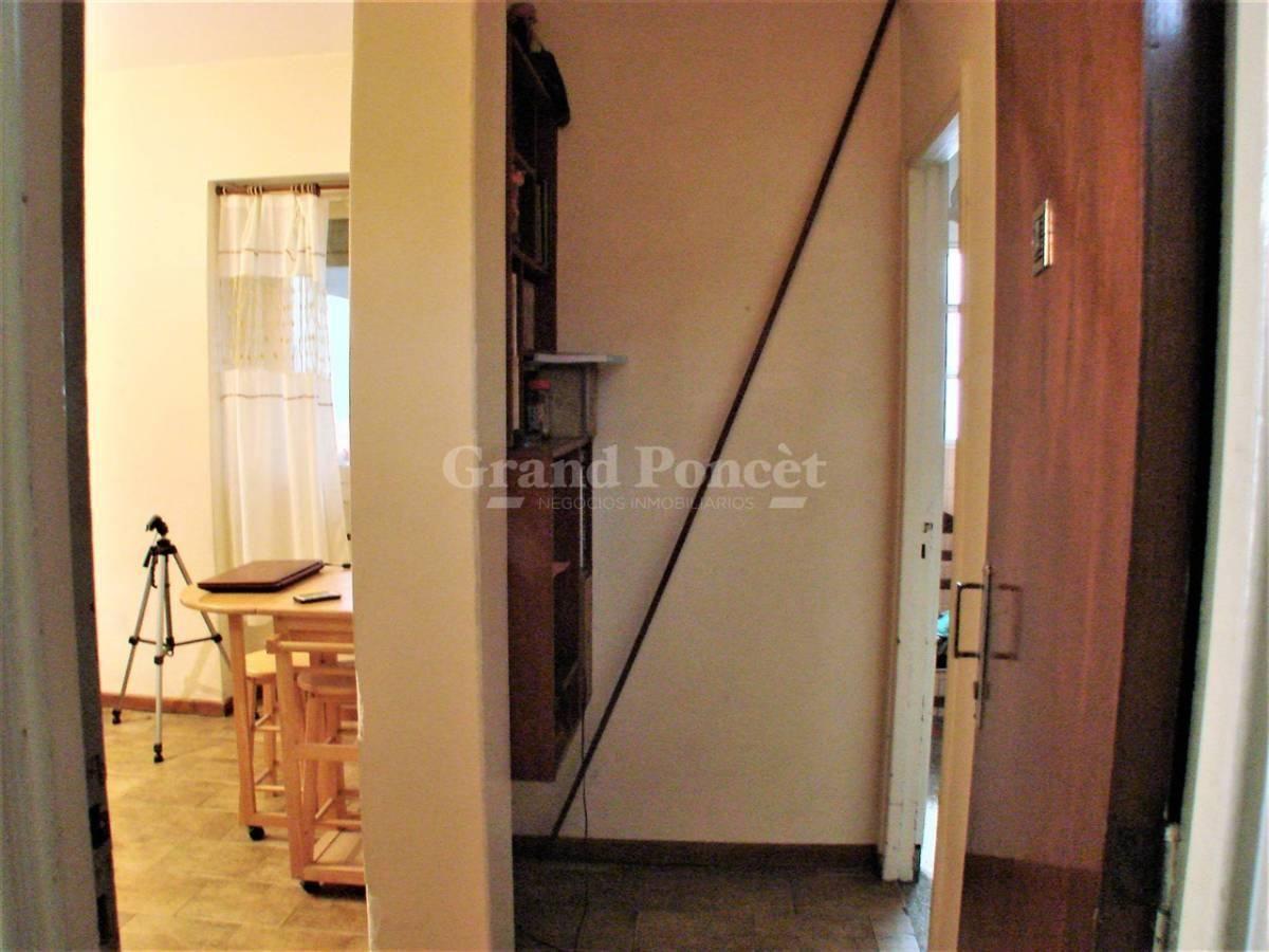 Departamento 4 Ambientes con Patio 2