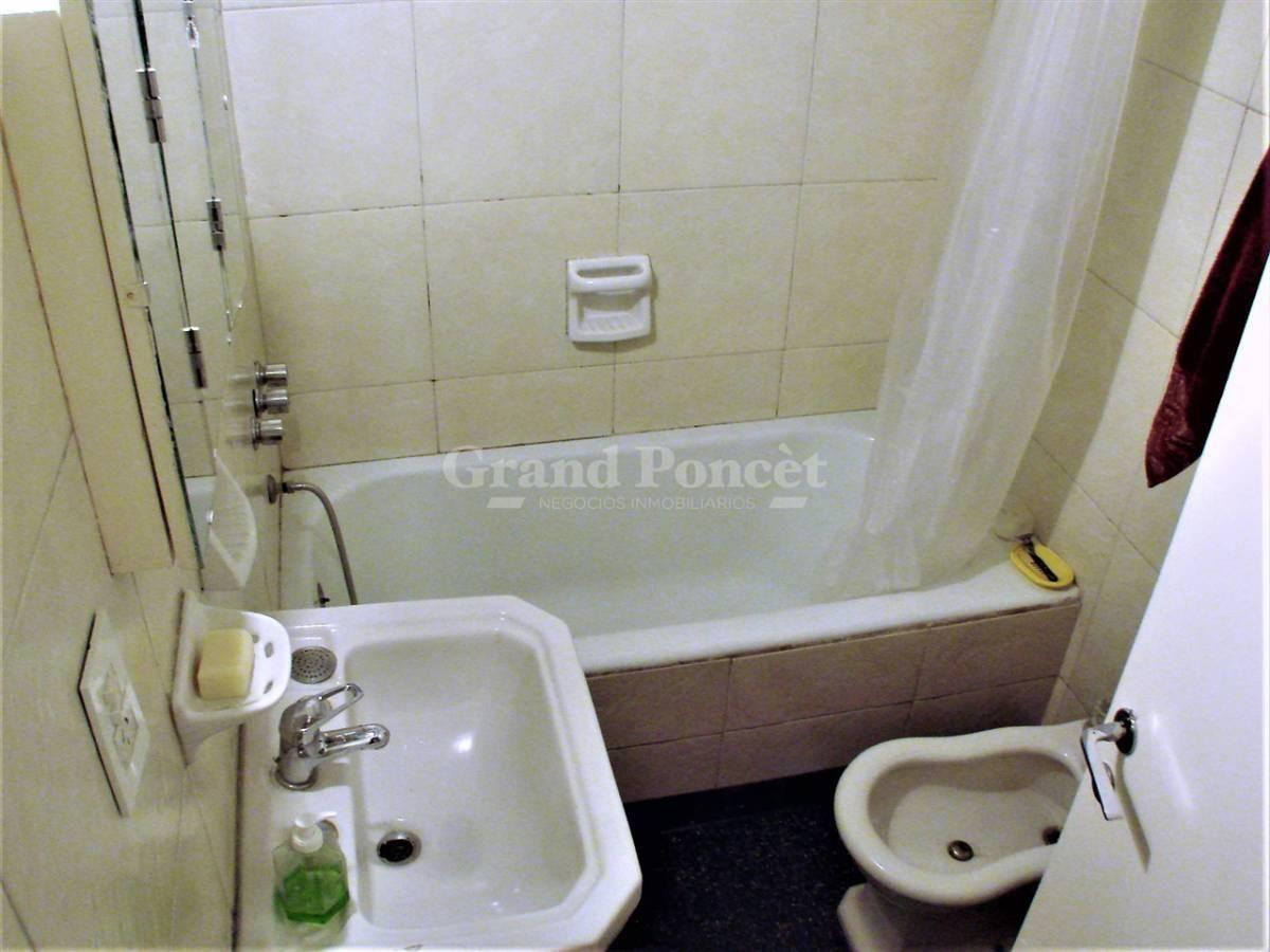 Departamento 4 Ambientes con Patio 3