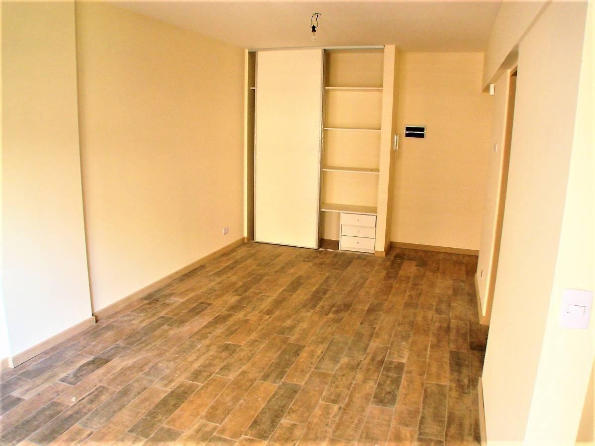 Venta Monoambiente con Balcón y Cochera Descubierta