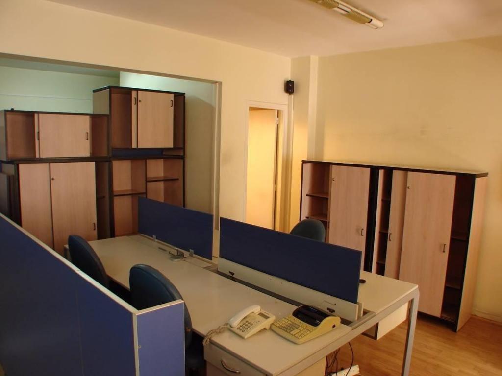 Oficina 6 Ambientes Amoblada 2